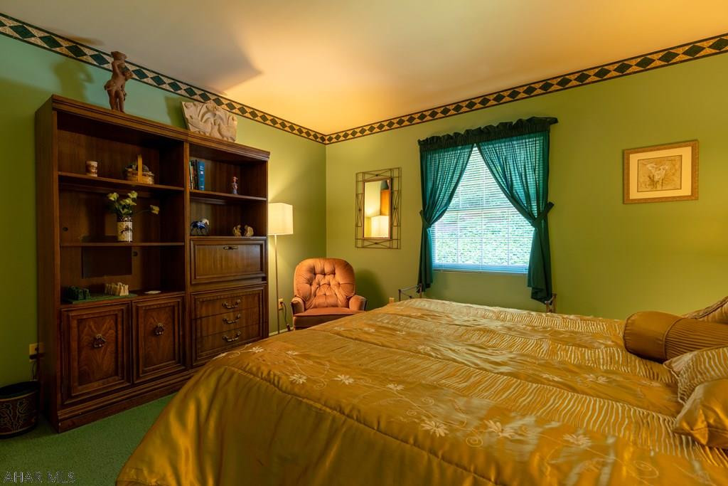 Holliday Heights - Residential