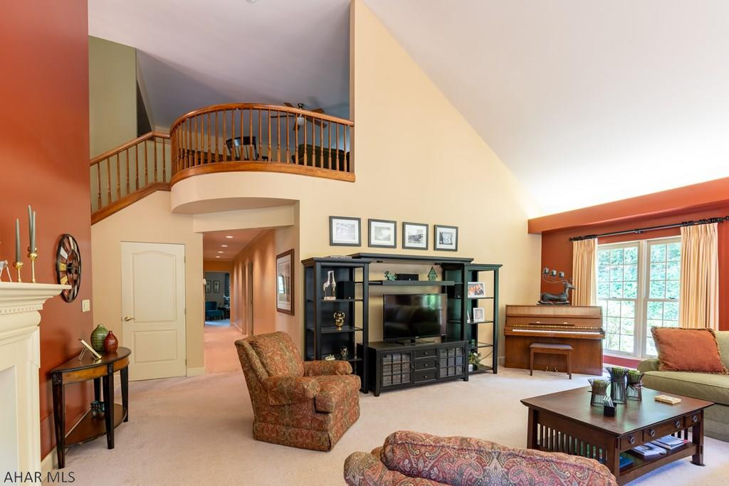 Holliday Heights - Residential