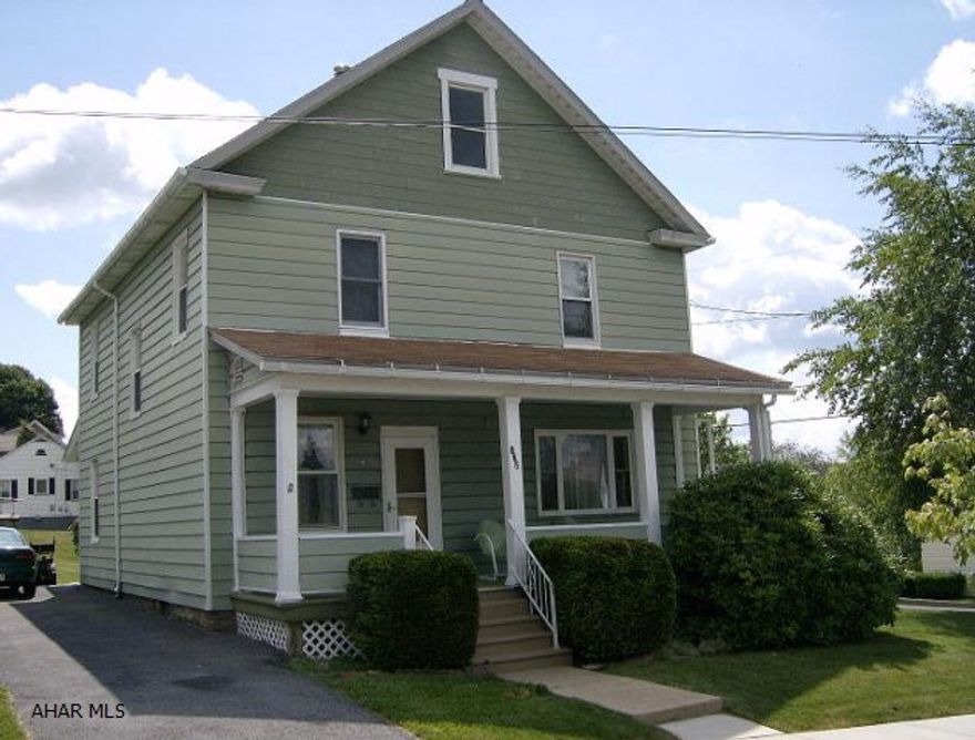 2 story,aluminum sided 4BR home. Gas hot water heat. Off street parking.