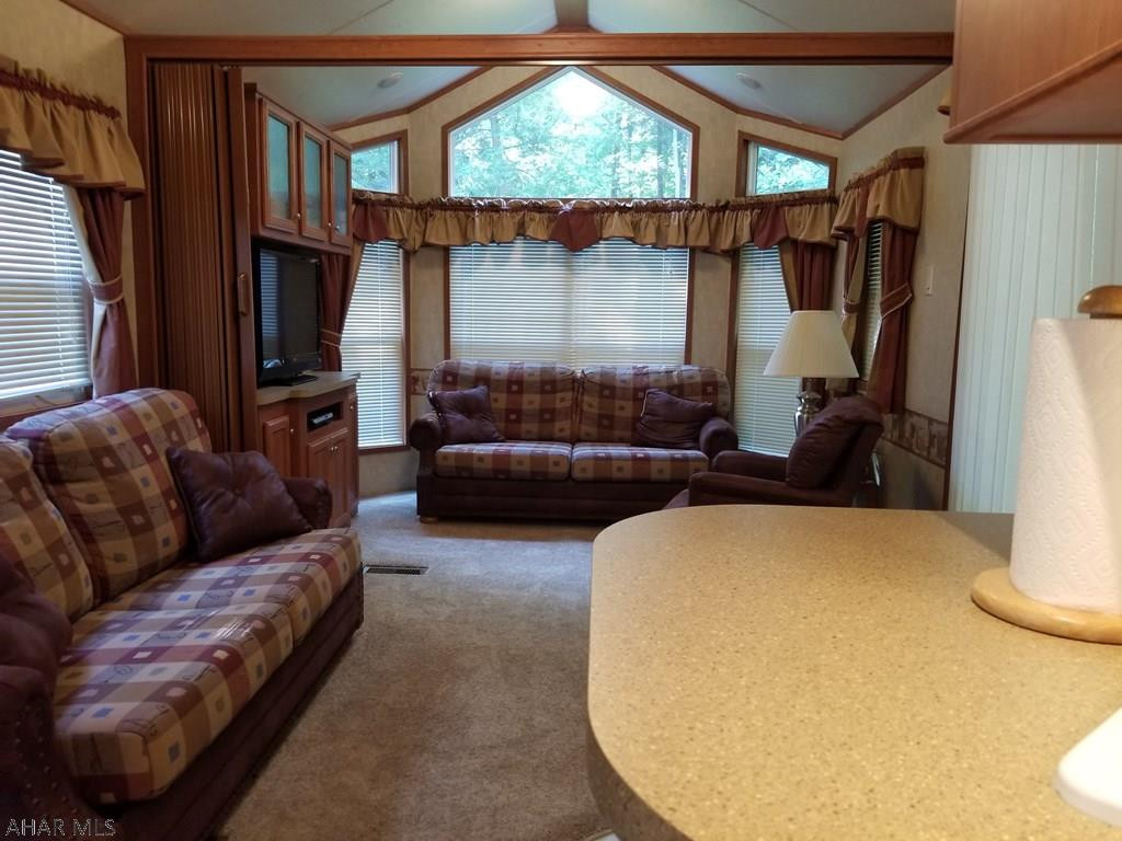 Glendale Yearound - Residential