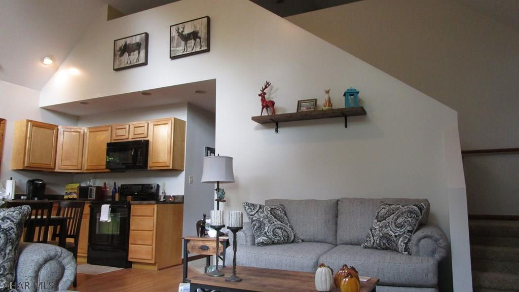 Glendale Yearound - Residential