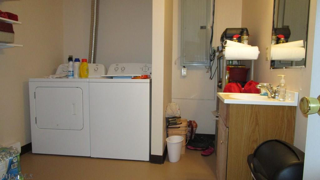 Glendale Yearound - Residential