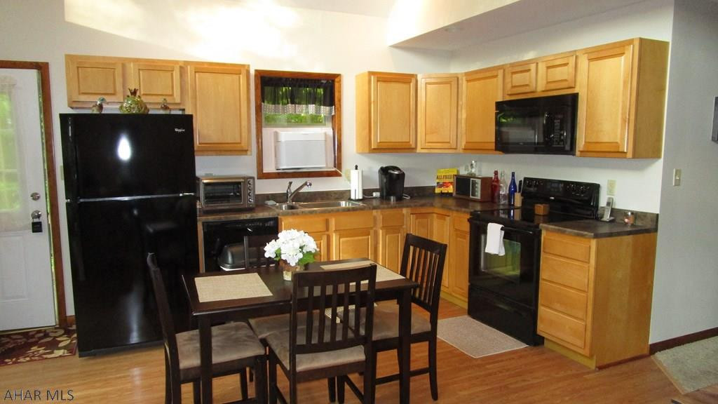 Glendale Yearound - Residential