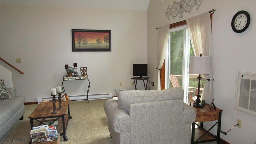 Glendale Yearound - Residential