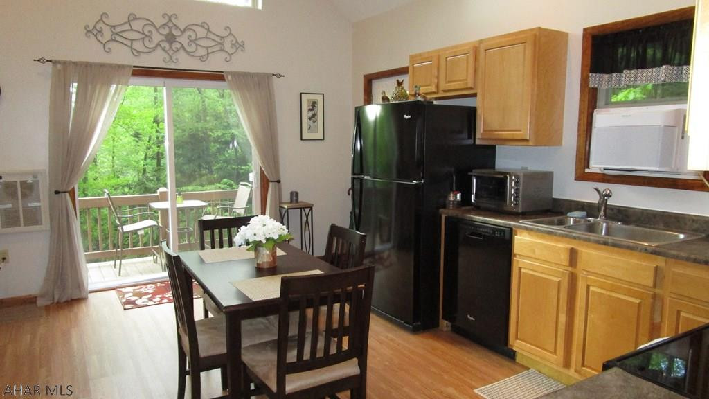 Glendale Yearound - Residential