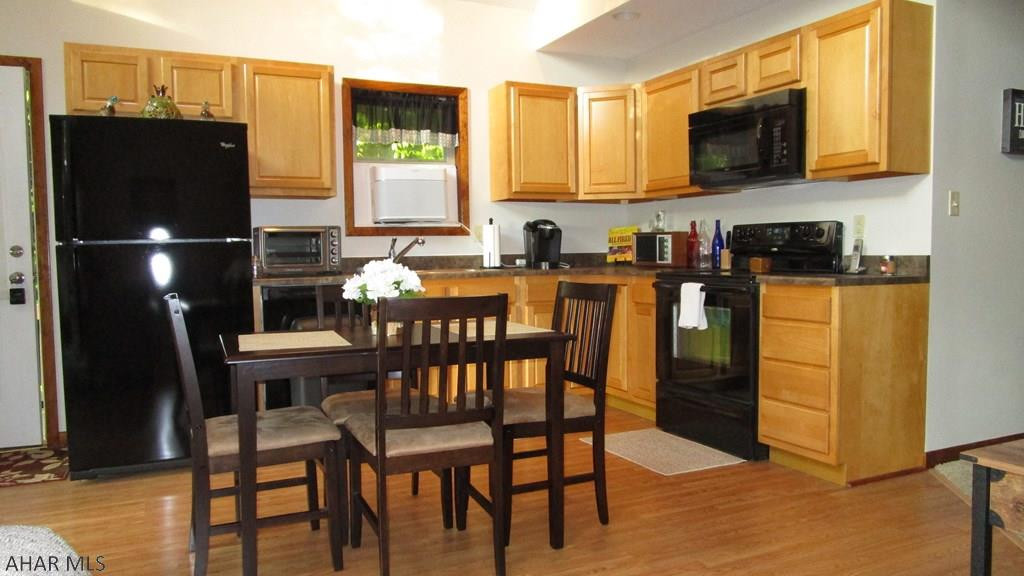 Glendale Yearound - Residential