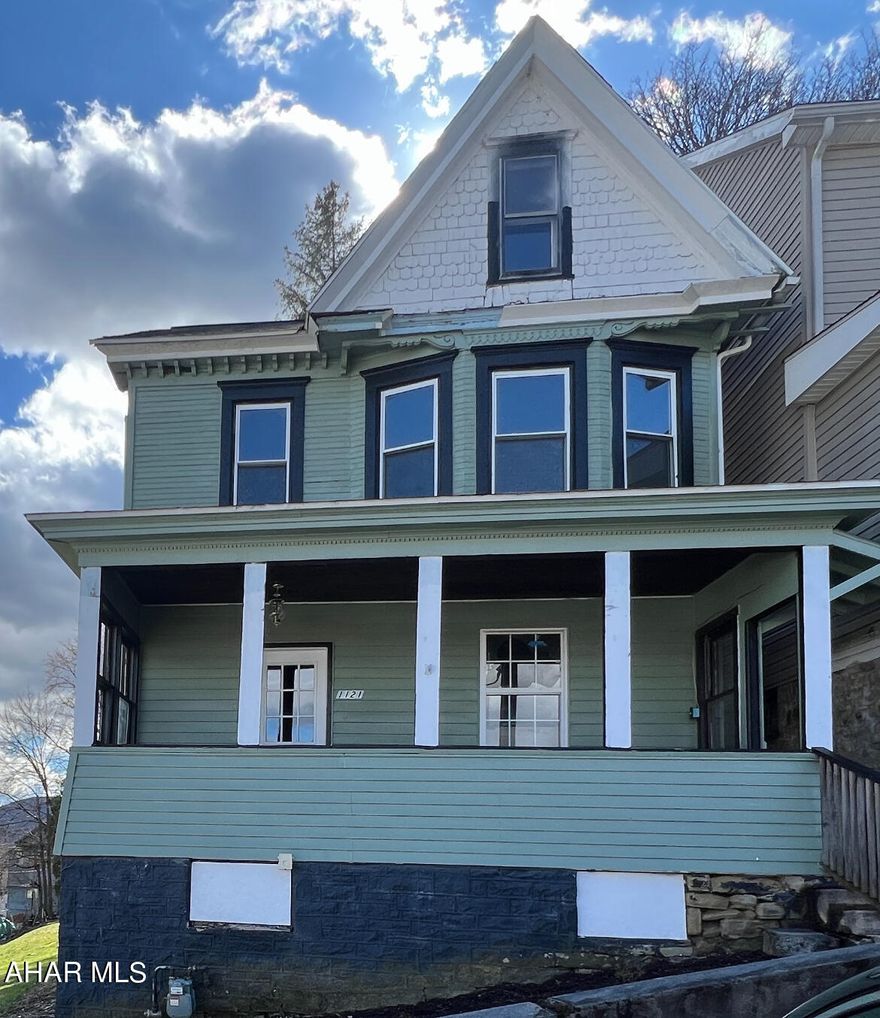 Move in ready! Very nice 3 bedroom home. Freshly painted interior, new flooring throughout, updated kitchen. Great view of the city. Close to PSU campus and UPMC. Motivated seller!