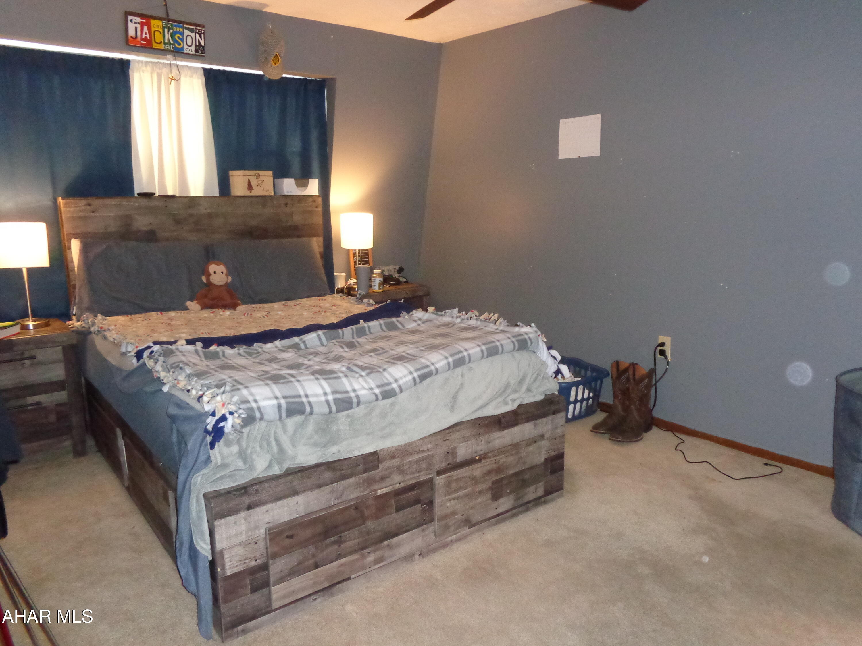 Maple Hollow - Residential