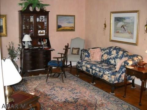 Glendale Yearound - Residential