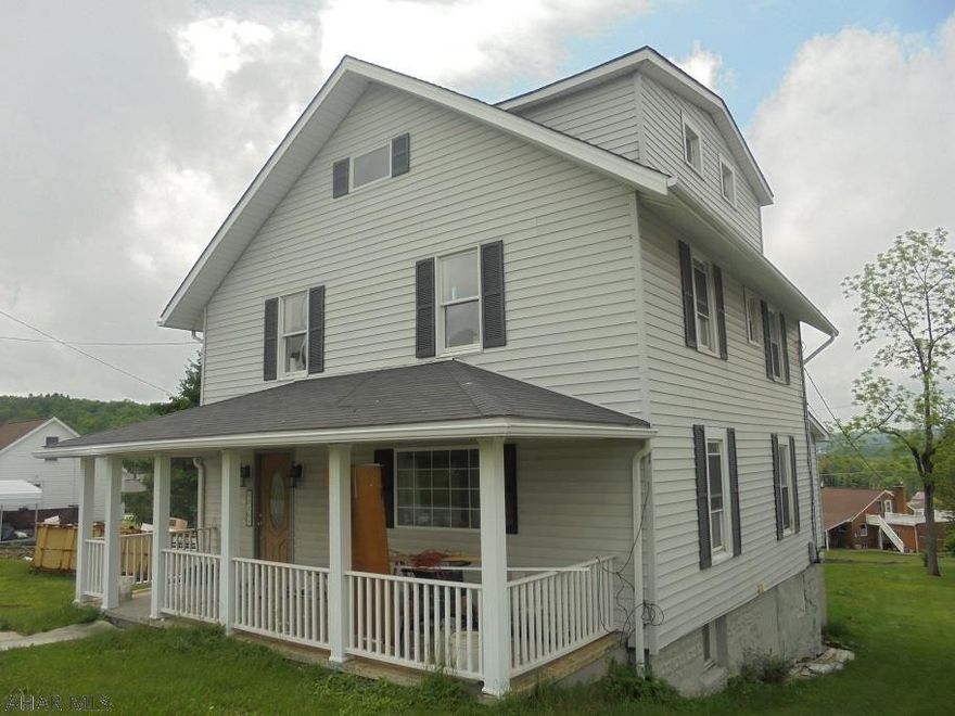 2 story totally remodeled vinyl sided 4 BR, 2 bath home on  a double lot. Gas hot water BB heat. New roof and all new stainless appliances. Priced to sell.