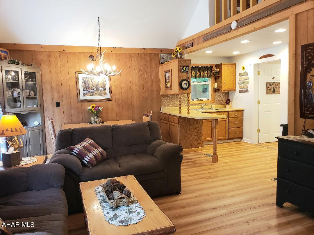 Glendale Yearound - Residential