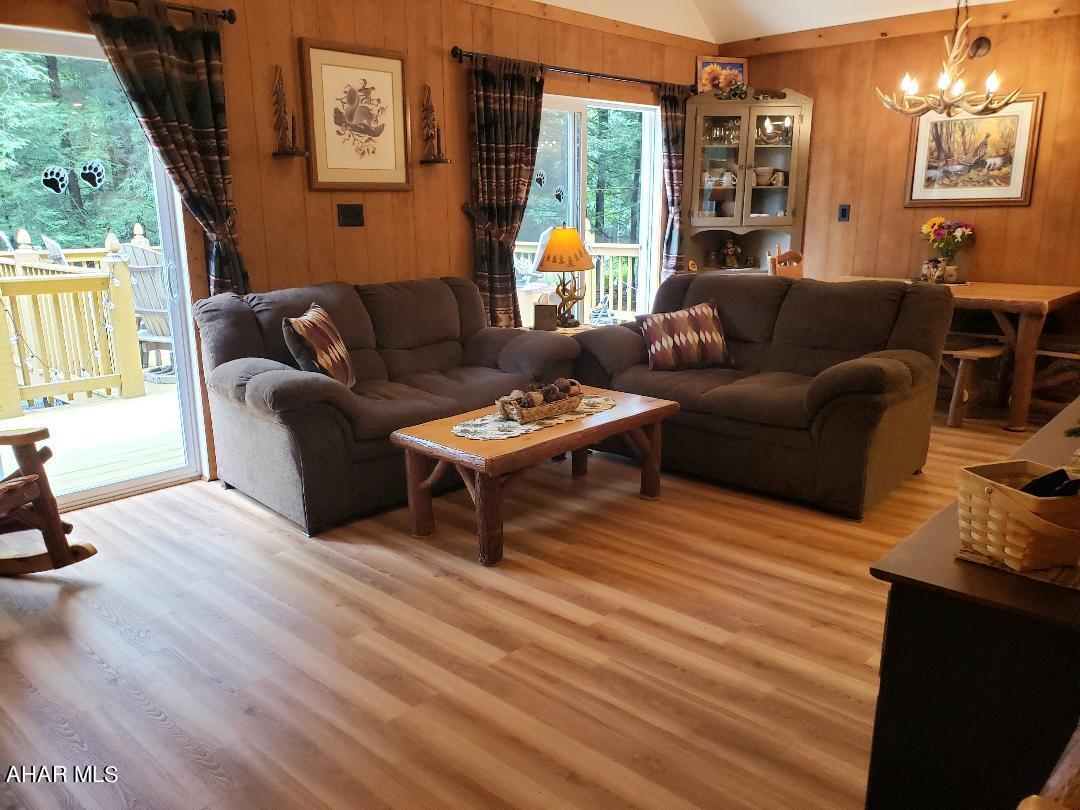 Glendale Yearound - Residential