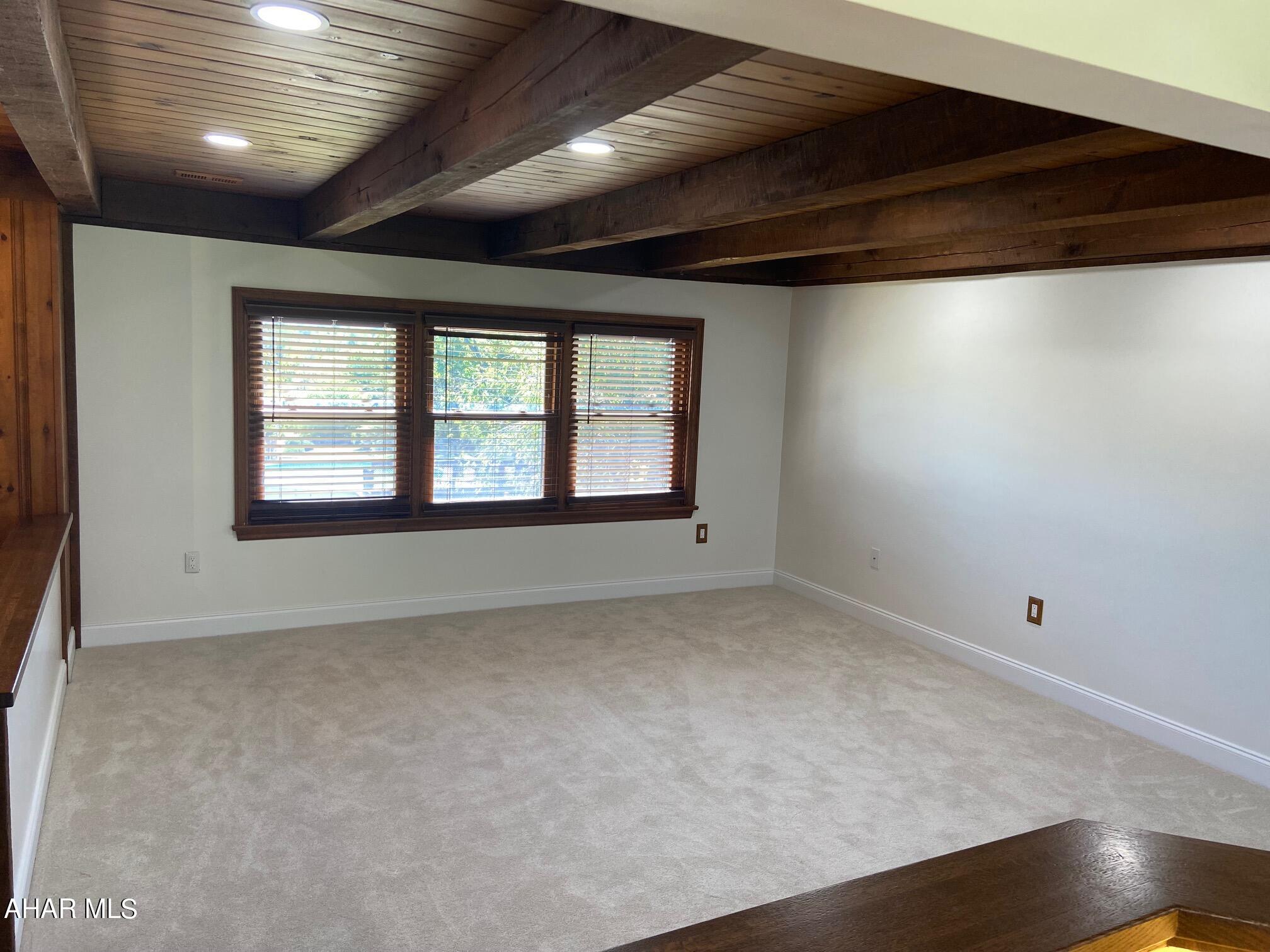 Maple Hollow - Residential