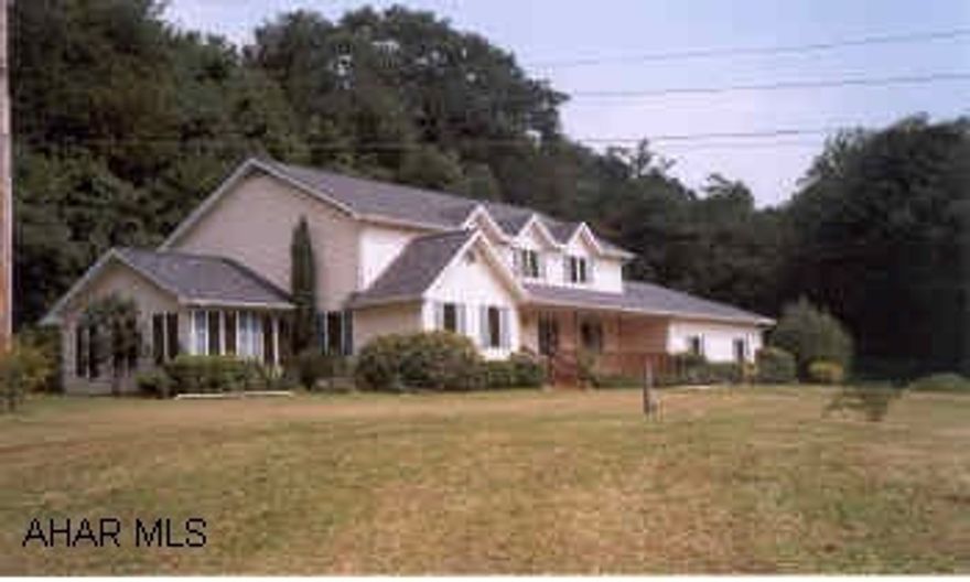 Nice Country Colonial on 28 +/- Acres with 4 BR., 3 baths, Walk in Closets,Oak Trim, Central Vac, Ceramic tile and much more.