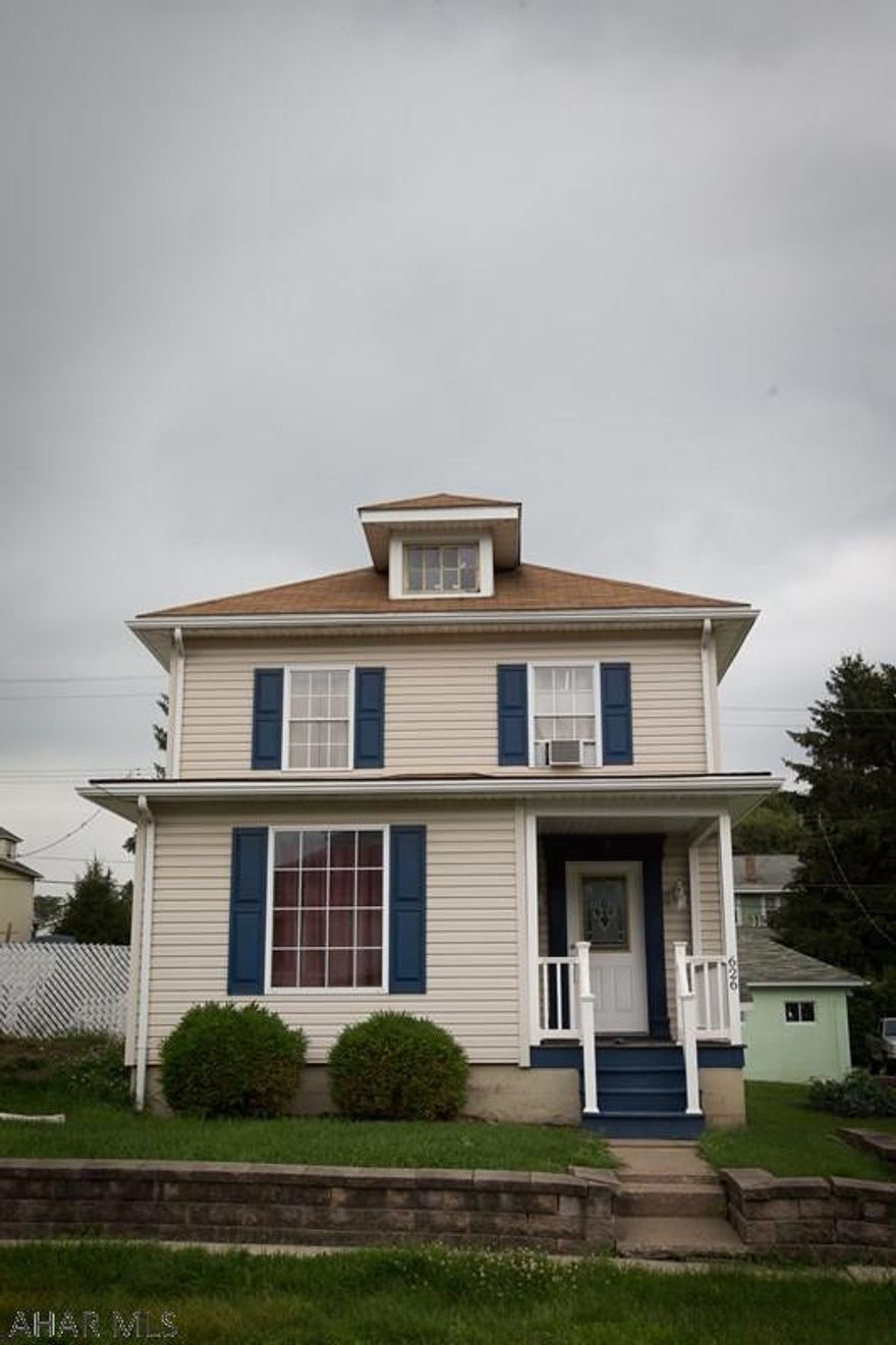 Beautiful, spacious, easy access to all major roadways, off-street parking, and a beautiful in ground pool! The oak kitchen has plenty of cabinet and counter space, great for the home chef, or for entertaining. The dining room is large and the bonus room has a half bathroom and a sliding glass door to the patio. The living room has plenty of space for all of your favorite furniture. Upstairs has a full bath and three large bedrooms. This house will feel like you just walked into home. Call the listing agent for your private tour today!