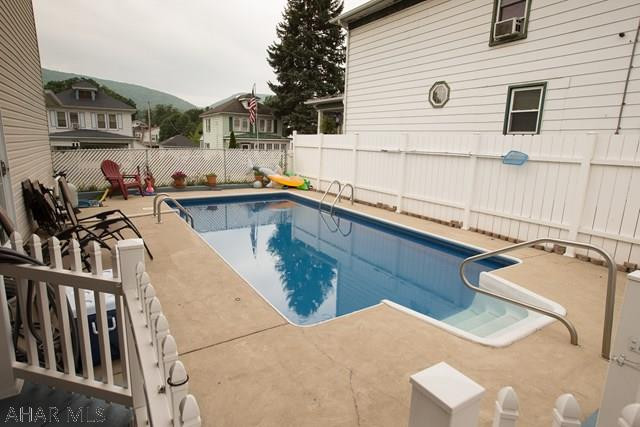 East End - Residential