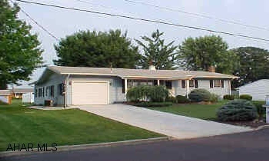 From R. Spring to Mtsbg Light, R go past M. Cove Home, next street turn L, (Ritchey St.), turn R onto Hershberger on L. Nice home, finished basement, inground pool, double lot. J-771 From R. Spring to Mtsbg Light, R go past M. Cove Home, next street turn L (Ritchey St.), turn R onto Hershberger on L. Nice home, finished basement, inground pool, double lot. J-771