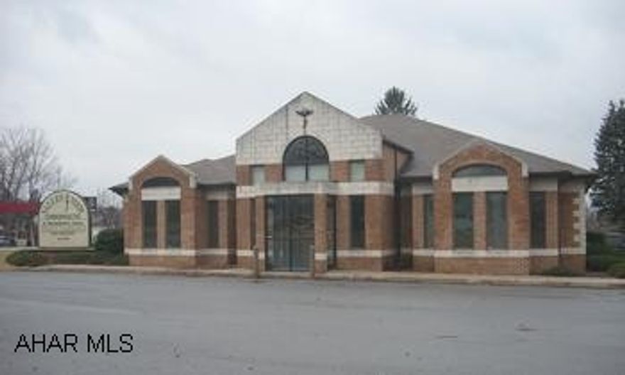 Professional office building on busy Valley View Blvd. 4100 sq. ft. Many possibilities. Professional office building on busy Valley View Blvd. 4100 sq. ft. Many possibilities.