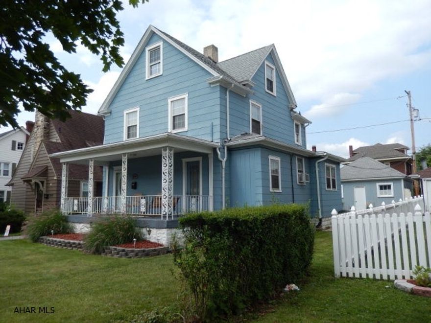 Good looking 2 story, on double lot, has updated kitchen, living room with fireplace, 2 bonus rooms -  on 1st floor and basement, 2 car garage with extra parking,(Drive way runs from street to alley) 1st floor powder room and rear deck. Includes all newer appliances. Plus .... Roof, furnace, windows, and electric are new within the last 10 years. Hot water heater ...brand new. Ready to move in!!!