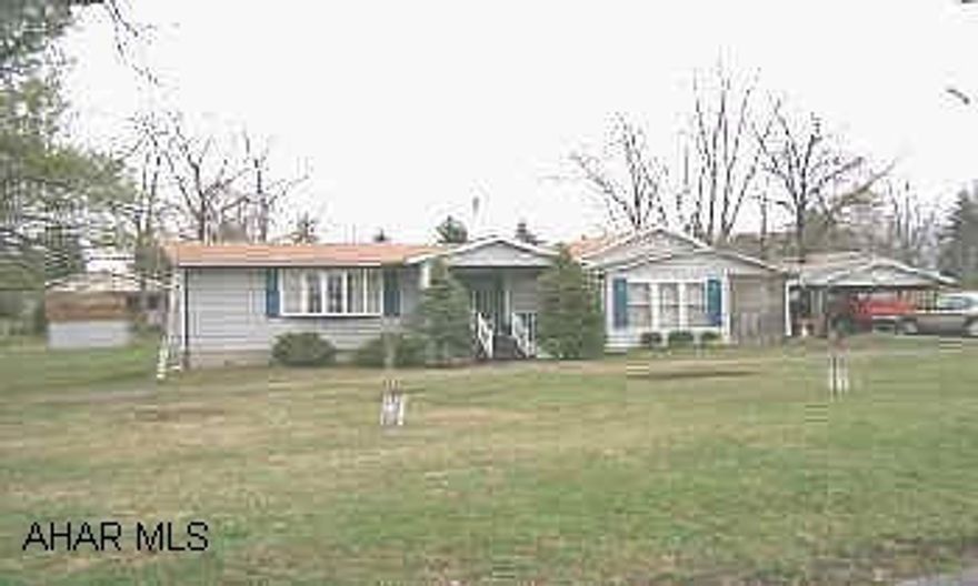 RANCH HOME ALSO INCLUDES 22X32 WORKSHOP; RENTAL HOME 1 BEDROOM AT REAR OF PROPERTY IS ALSO INCLUDED. ($425 PER MONTH INCOME, GROSS.)