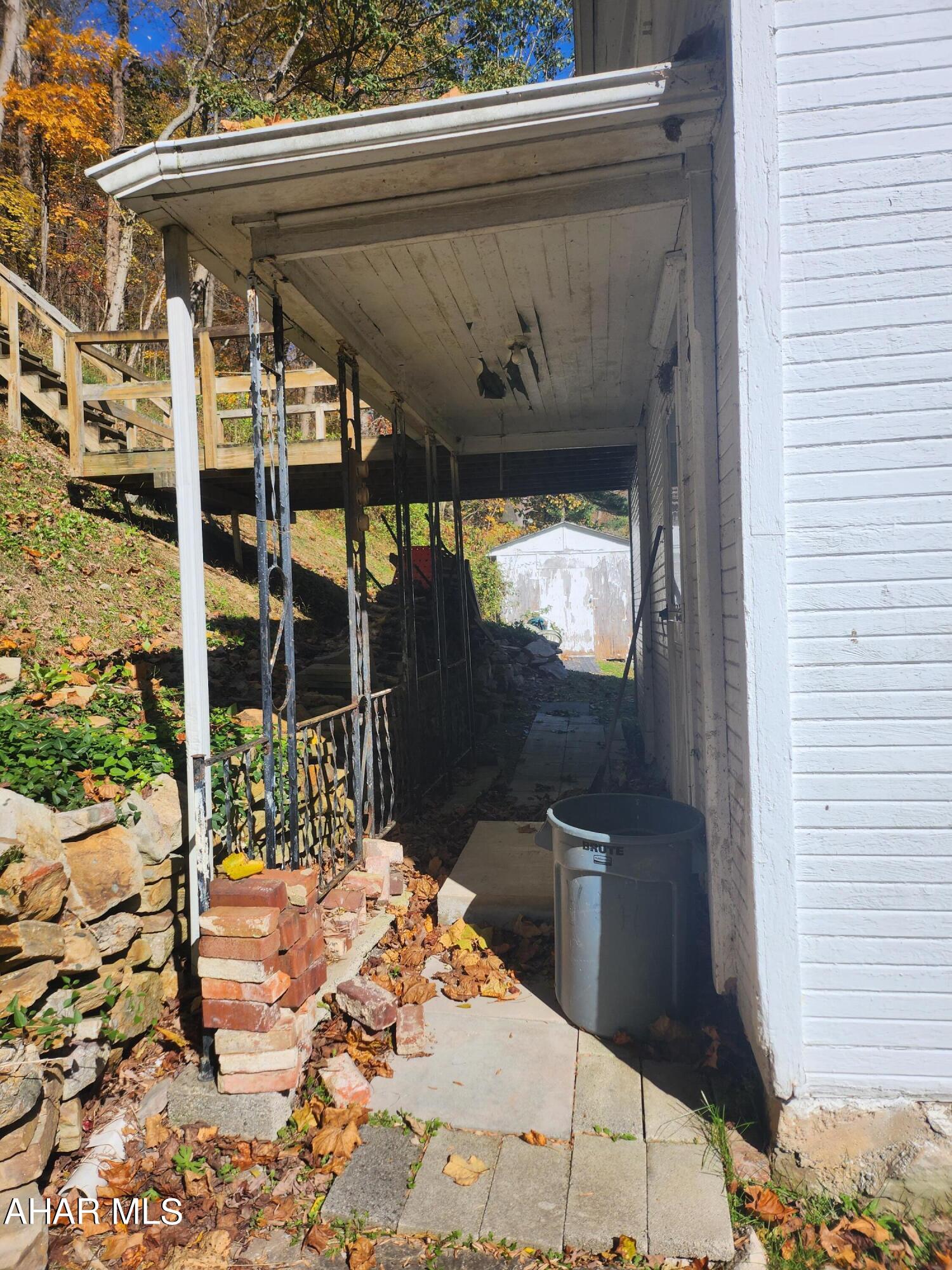 Unknown - Residential