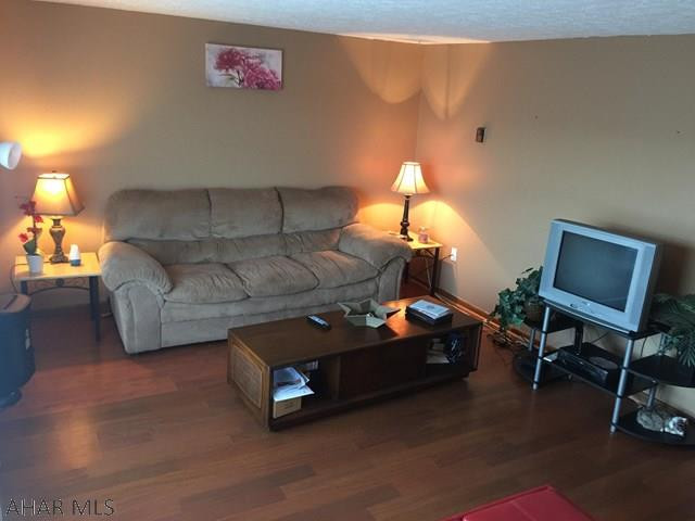 Maple Hollow - Residential