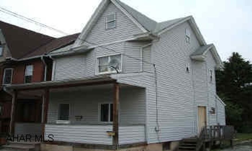 1st Floor tenant 15 yrs. Helps to maintain property. 2nd Floor previously rented for $475.00. Ideal for college rental. Priced to sell quickly. 1st Floor tenant 15 yrs. Helps to maintain property. 2nd Floor previously rented for $475.00. Ideal for college rental. Priced to sell quickly.