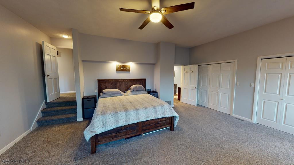 Holiday Manor - Residential