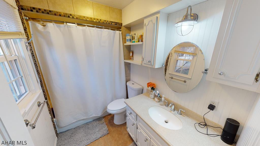 Holiday Manor - Residential