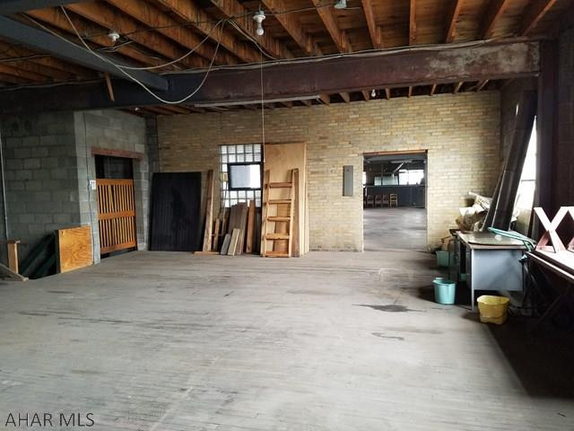 Unknown - Commercial Sale