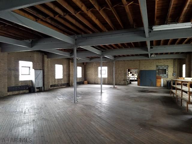 Unknown - Commercial Sale