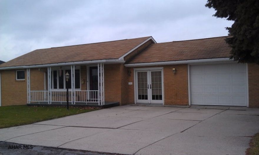 Perfect Ranch Home with new flooring throughout. New Windows and Central Air.  Very nice bonus room and first floor laundry room.  Home has a attached garage and a large new deck. This home has unlimited possibilities.