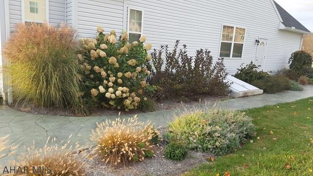 Rolling Hills - Residential