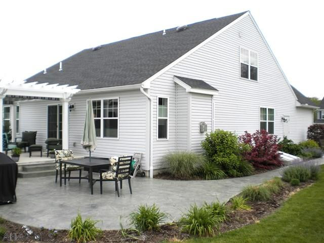 Rolling Hills - Residential