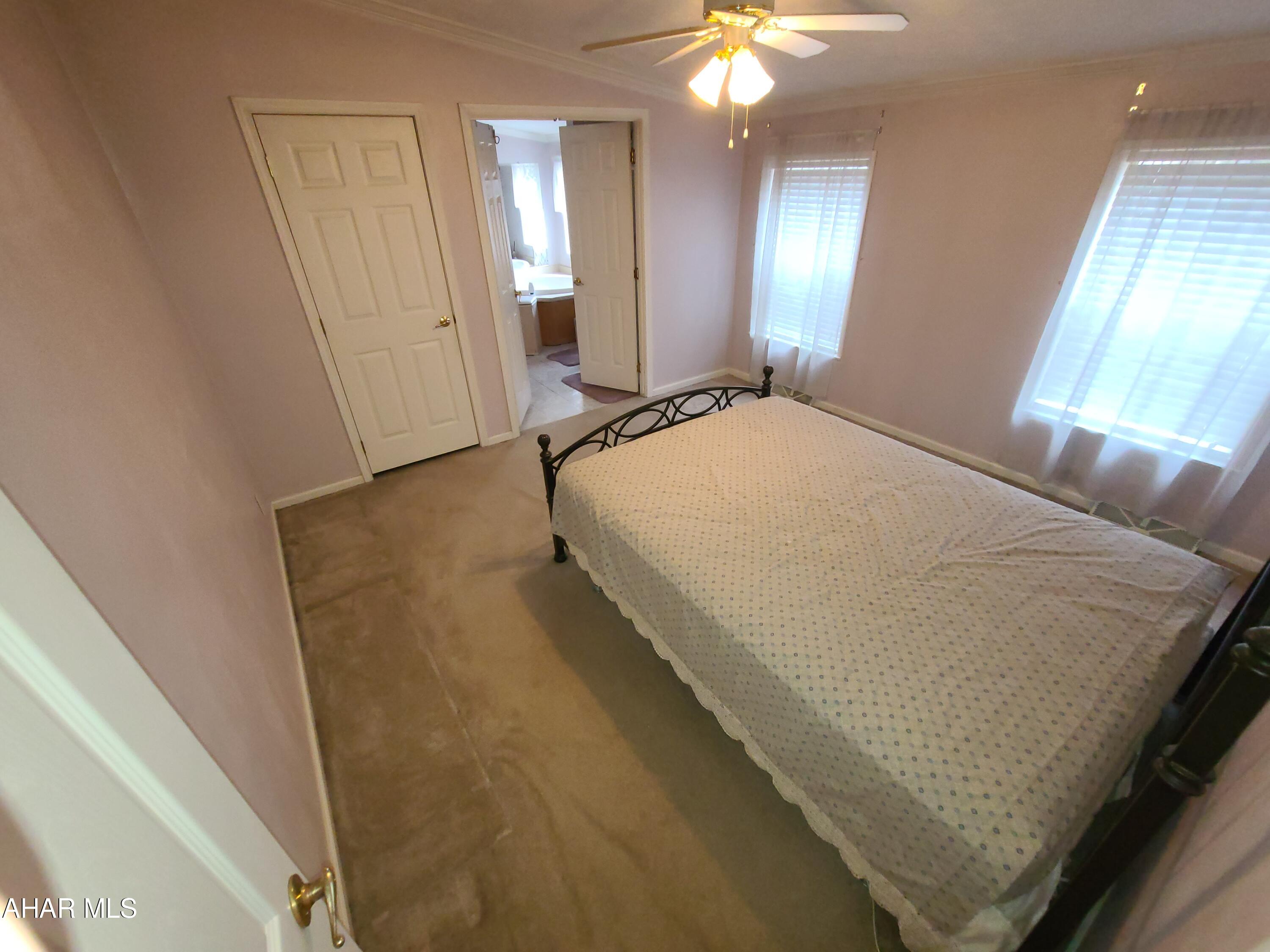 Glendale Yearound - Residential