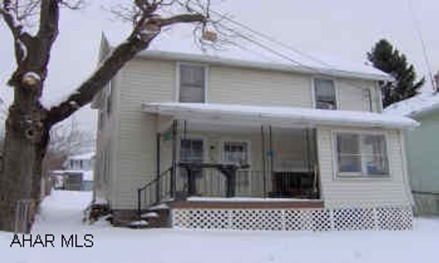 Interior in need of repair - will not qualify for conventional financing