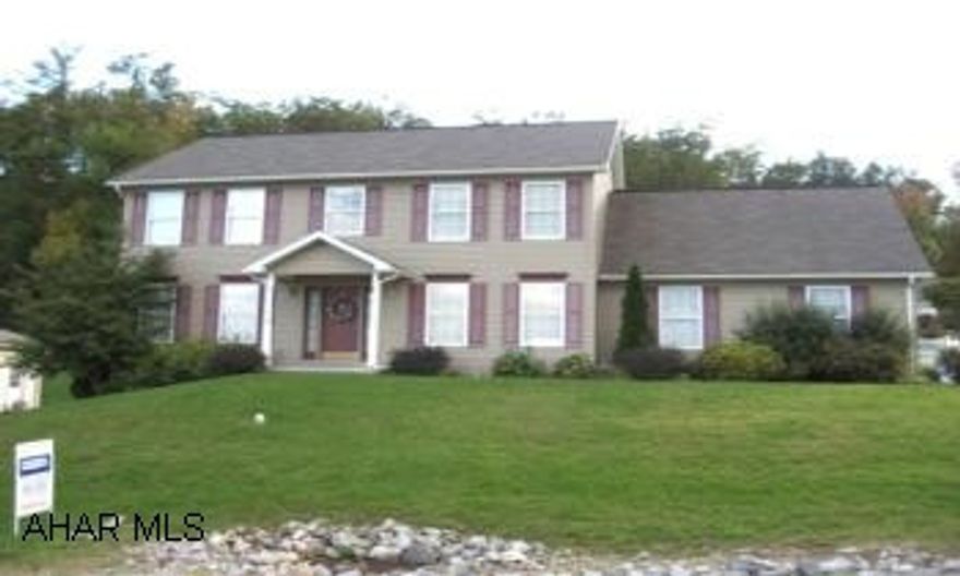 IMMACULATE & SPACIOUS 2 STORY IN PARKVIEW ESTATES, FEATURING 4 BRS, 2.5 BATHS, EAT-IN KITCHEN, FORMAL LR & DR, AND LARGE FENCED CORNER LOT. MOTIVATED SELLER. CALL LORA 931-1018. IMMACULATE & SPACIOUS 2 STORY IN PARKVIEW ESTATES, FEATURING 4 BRS, 2.5 BATHS, EAT-IN KITCHEN, FORMAL LR & DR, AND LARGE FENCED CORNER LOT. MOTIVATED SELLER. CALL LORA 931-1018.