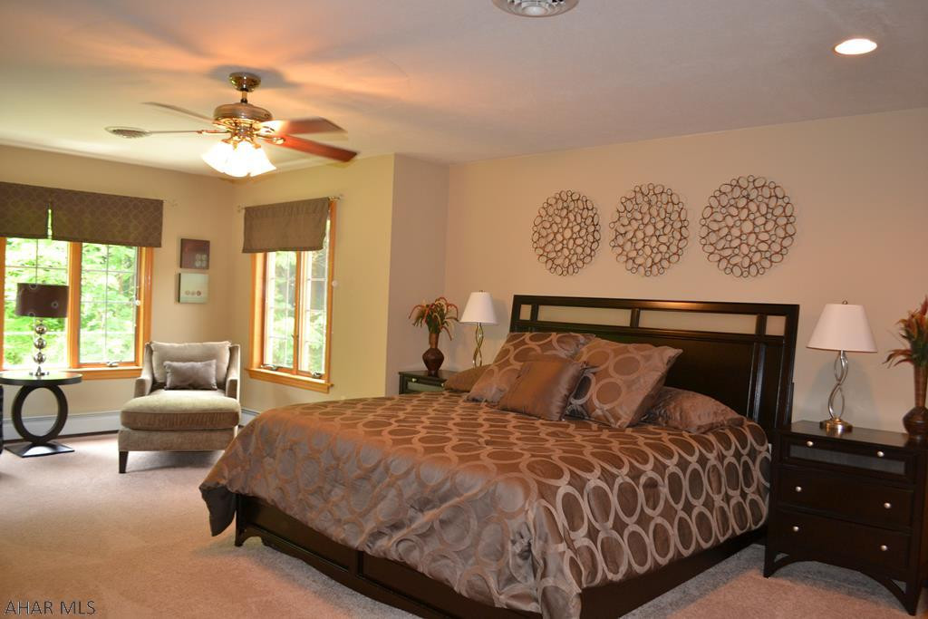 Castle Farm - Residential