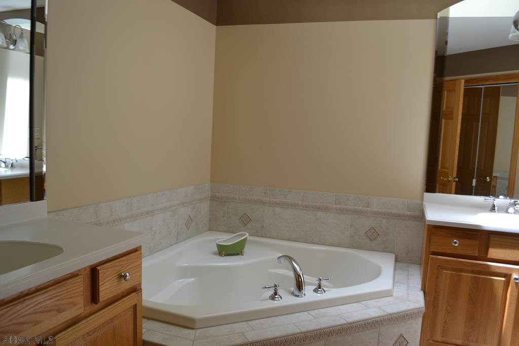 Castle Farm - Residential