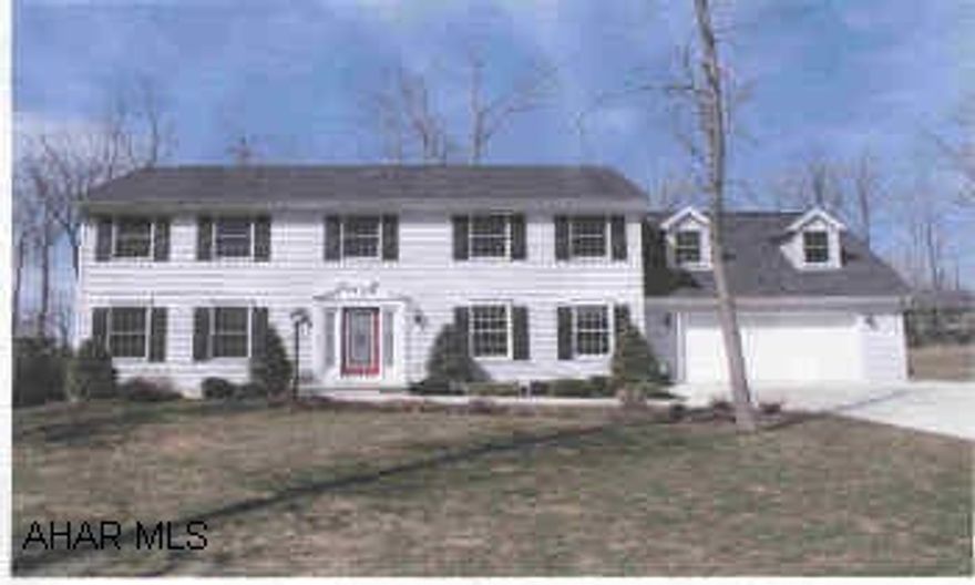 Beautiful 2 story colonial in prestigious Sylvan East.  Immacualte condition.  Hardwood floors, ceramic tile, 4bdrm, 2.5 bath, bonus room.  Finished basment.  2 car integral garage. Beautiful 2 story colonial in prestigious Sylvian East.