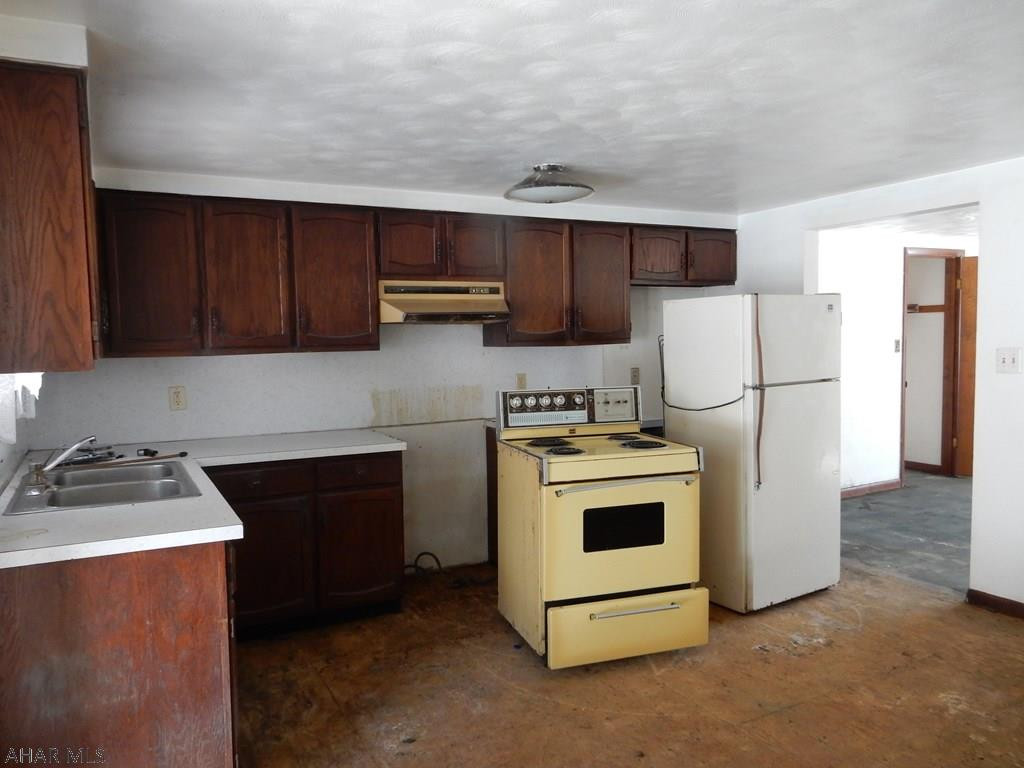 East Loop - Residential Income