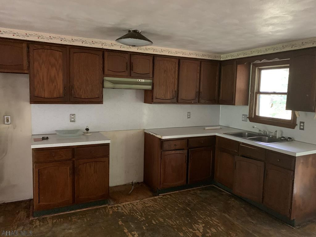 East Loop - Residential Income