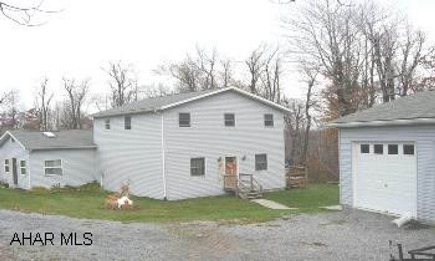 EXCEPTIONAL COUNTRY LIVING! FULLY RENOVATED ON .4 ACRE WITH MAINTENANCE FREE EXTERIOR. 2 CAR DET. GARAGE. $2000 FLOOR COVERING ALLOWANCE. RADIANT HEAT IN GARAGE FLOOR. EXCEPTIONAL COUNTRY LIVING! FULLY RENOVATED ON .4 ACRE WITH MAINTENANCE FREE EXTERIOR. 2 CAR DET. GARAGE. SELLER COMPLETING EXTERIOR SIDING. $2000 FLOOR COVERING ALLOWANCE. RADIANT HEAT IN GARAGE FLOOR.