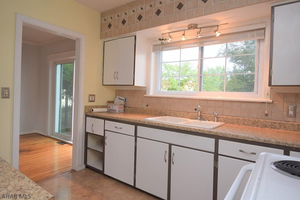 Llyswen - Residential