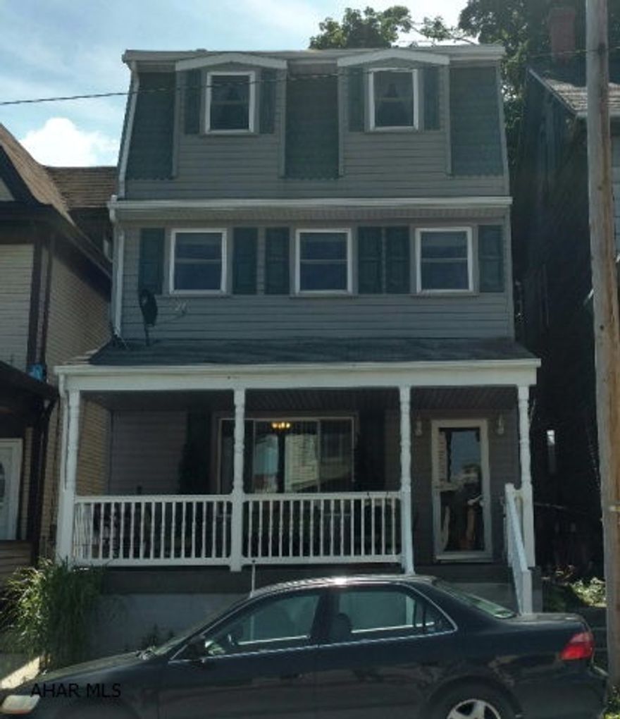 3 bedroom 1 bath home in Altoona, Logan Elementary school. This home features updated bedrooms, updated bathroom, 2 car detached garage, fenced in yard, 3 zone heat and central air, and much more! Seller will pay 6% seller assist with a full priced offer! Call listing agent for your showing today.