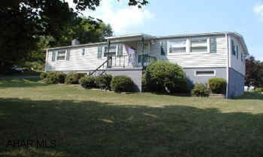 Very nice double wide with new windows, doors and siding.