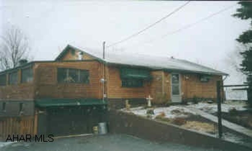 ADORABLE 3 BEDROOM, VERY WARM, CHARMING 1 STORY. GREAT LOOKING 12X25+/- ALL PURPOSE ROOM WITH FIREPLACE. HUGE FENCED LOT. WON'T LAST! SELLER TO FIND HOUSING.  CALL LA FOR DETAILS.