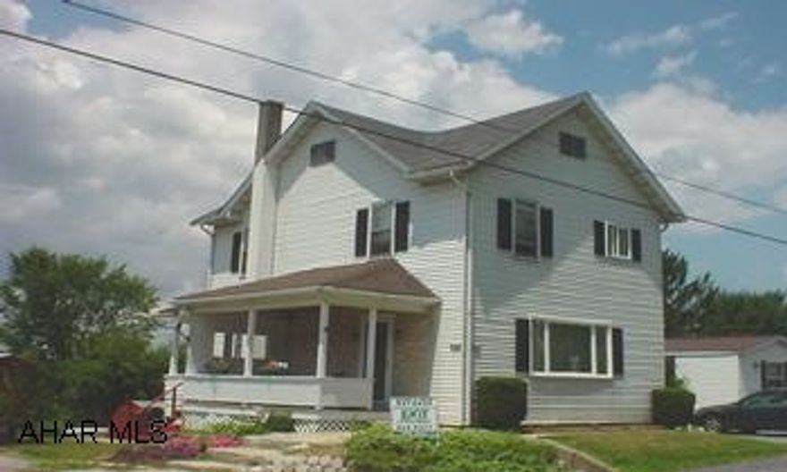 Features 3 bedrooms, beautiful new oak kitchen with ceramic countertops, and furnace replace in 2005.  A must see! Make offer! Featuring 3 bedrooms, beautiful new oak kitchen with ceramic tile countertops, and furnace replaced in 2005.  A must see! Make offer!