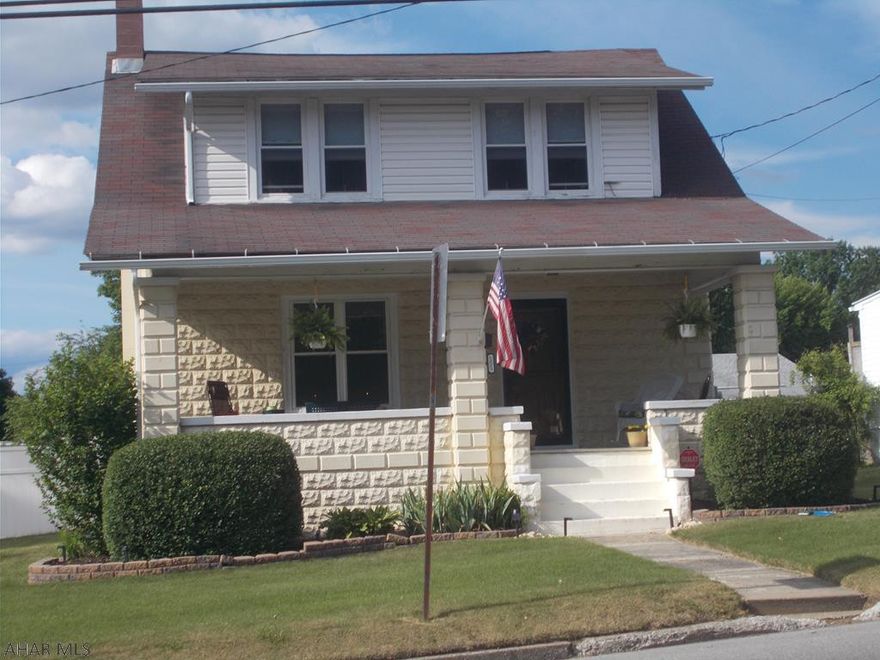 Fantastic original Craftsman with all the things you love about this style home  Beautifully restored original woodwork, French doors between living room & formal dining room, stainless appliances , first floor laundry, 3 bedrooms, 1.5 baths ,CA, comfy front porch, super deck overlooking beautifully landscaped back yard.  This home is super clean and  totally move-in ready!! All of  this in the charming borough of Martinsburg.
