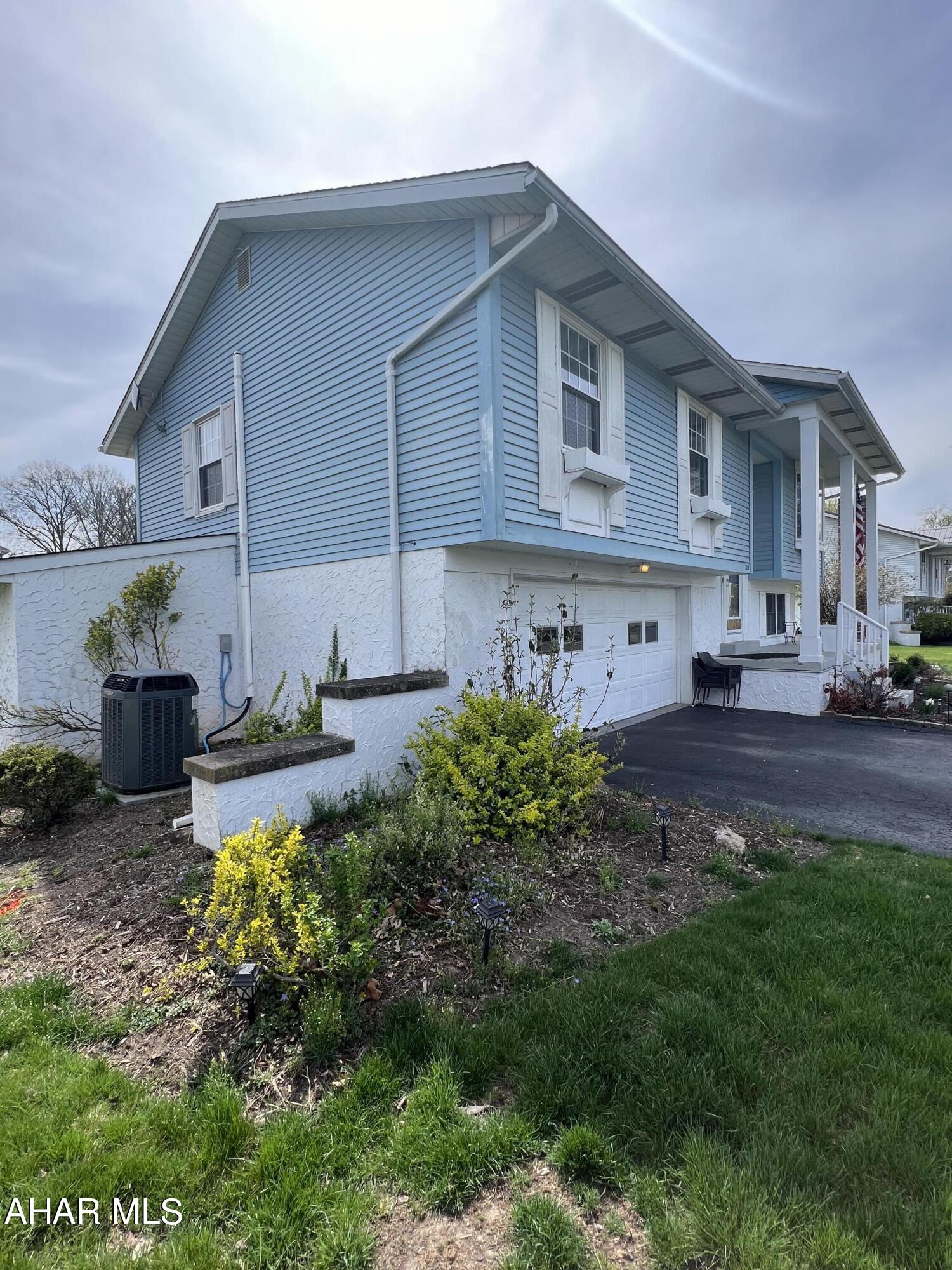 Hollidaysburg - Residential